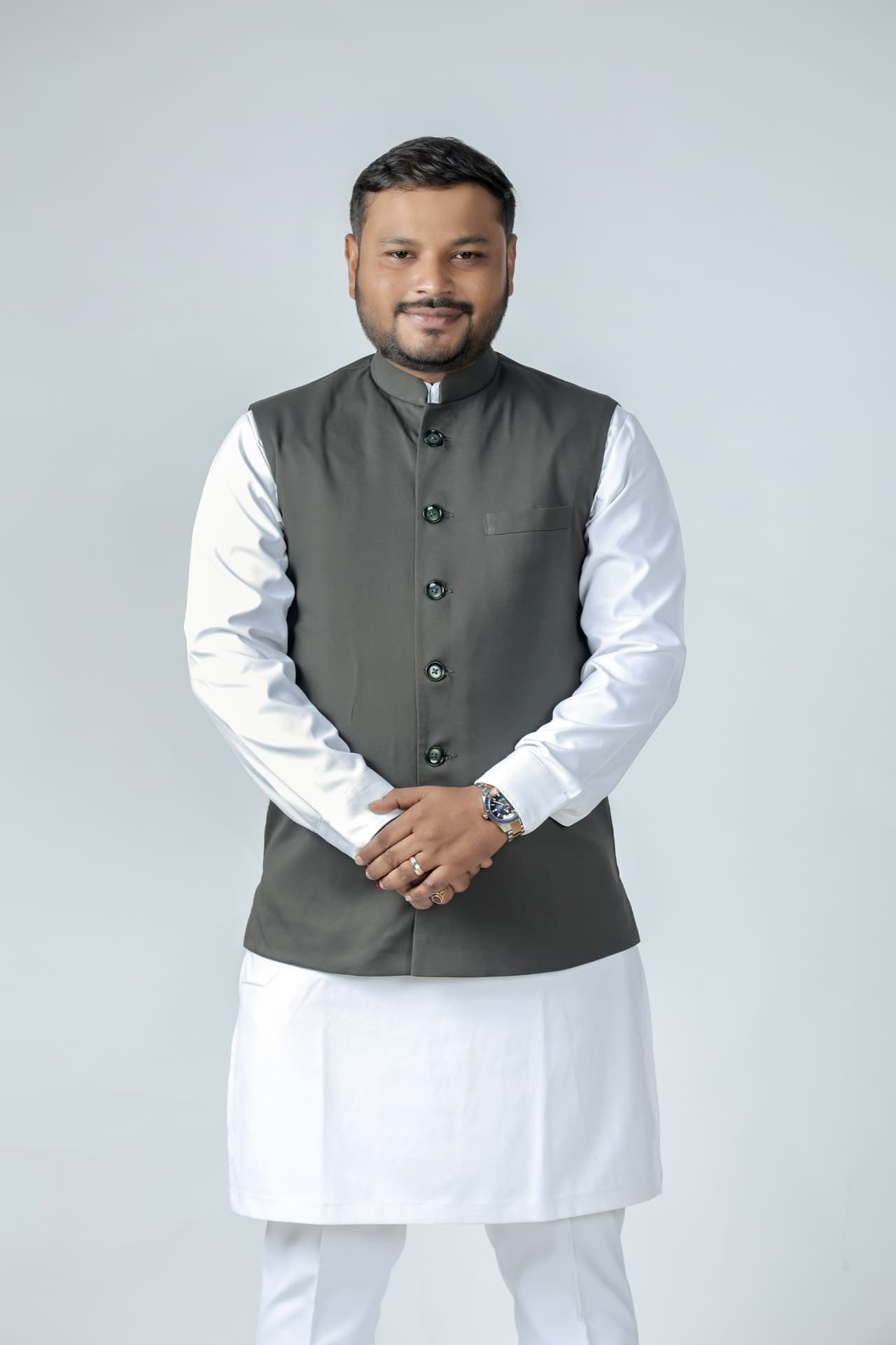દેવ કોરડિયા — પોર્ટ્રેટ